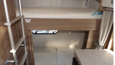 Special edition Lifestyle 696-Black edition – 6 berth Swift Escape Lifestyle 696 2015-breakdown cover included 