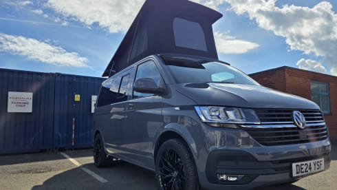 Volkswagen campervan met 4 slaapplaatsen vanaf 2024