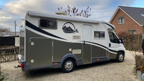 Dream came true – Lovely 4 person family (incl dogs) camper