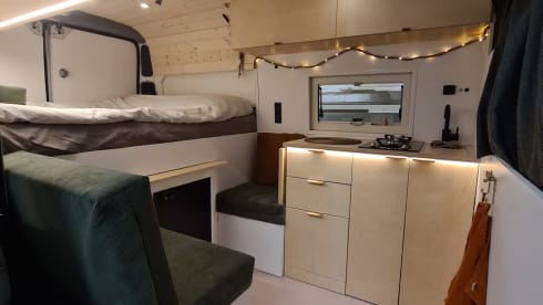 Mees – An attractive, self-sufficient and practical house on wheels!