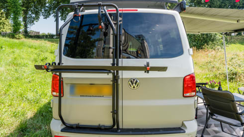Benny – 4-seater Volkswagen T6.1 campervan from 2021
