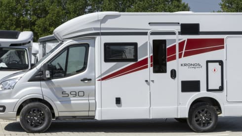Bryce – New 2025 Compact 4 berth off-grid ready Motorhome