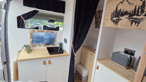 Dusty – Citroën Relay Wohnmobil mit 4 Schlafplätzen ab 2021