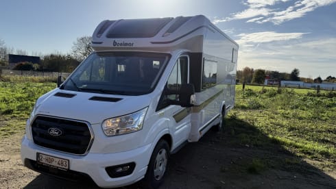 5p Benimar semi-integrated uit 2025