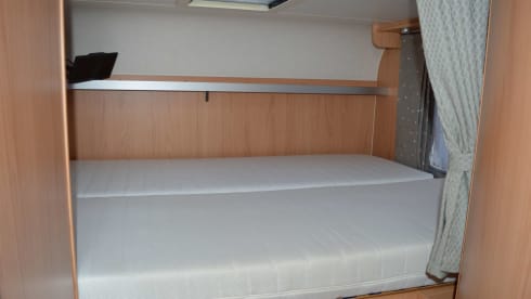 Beautiful complete and very neat 4-person camper (Fiat Ducato Bürstner)