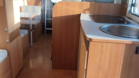 Very spacious family motorhome, 6 seats with belts