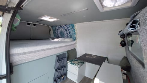 Vansy – Self-build camper van
