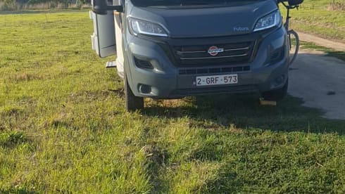 4p Bürstner semi-integrated uit 2025