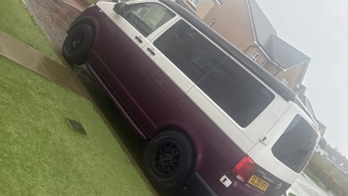 Benji – New conversion T6.1 4 berth Volkswagen campervan 