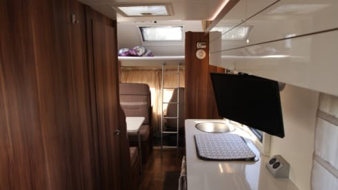 T-Line 746 – T-Line 746
