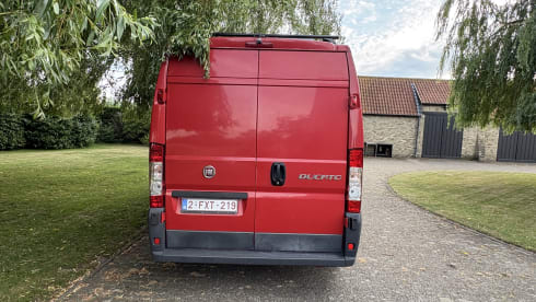 Seba de krab – fully equipped 2p (or 3p) self-build fiat