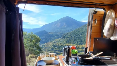 Teide van explorer – Camper verhuur Citroen Jumper L2H2