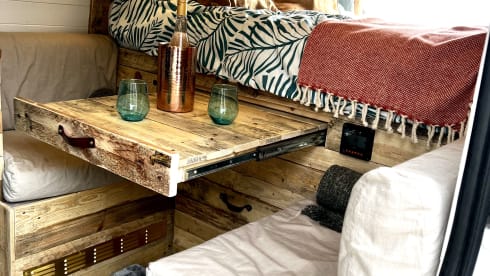 Joy – Log burner campervan 