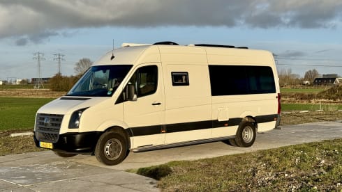 Joy Ride – 2p Volkswagen Crafter from 2010