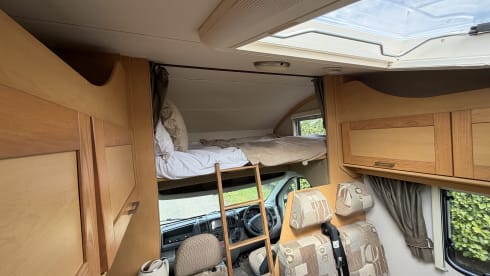 MILLIE – 6 posti letto Peugeot mansardata del 2010