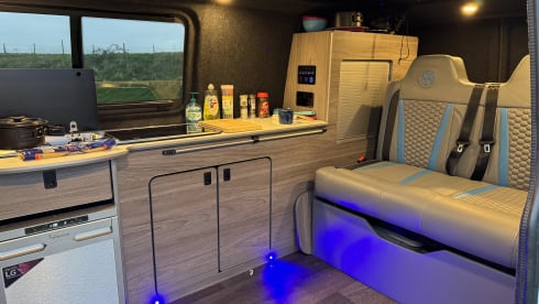 Road surfer – 4 berth Volkswagen campervan from 2017