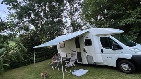 Louis – 4p McLouis semi-integrated uit 2007