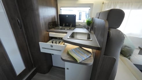 3. Ford Benimar Cocoon 463 for 4 persons (model 2022)