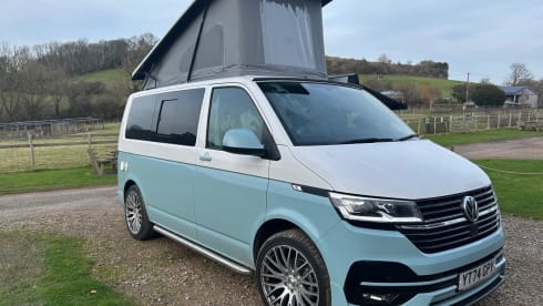 Clara – 4 berth 2024 VW Campervan, insurance included!