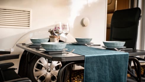 enjoycamper1 – FORSTER A699 DVB ALKOVEN 6 PERSONEN IDEAL FÜR FAMILIEN