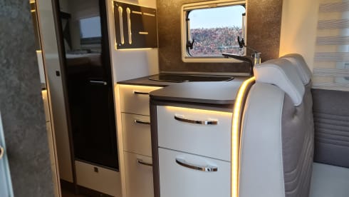 N854ZH – Very luxurious Burstner Lyseo Privilege 728 G length bed | miles free!