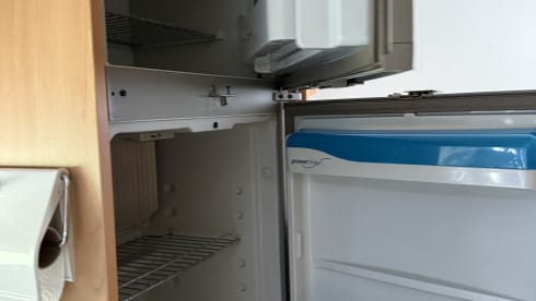 easy –  fantastic complete Bürstner semi-integrated.