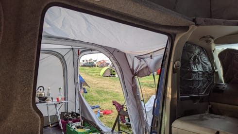 Hullablue – VW T5 camper, 4 berth, pop top, bike rack.