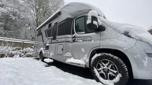 5 berth Adria Supreme SC 