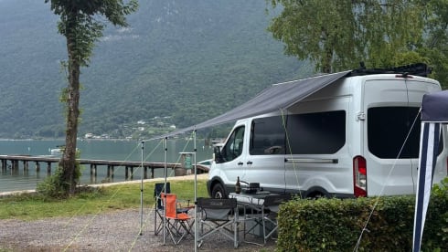 Yeti – 4 berth 2017 Ford Transit Mk8 Off Grid Camper Van