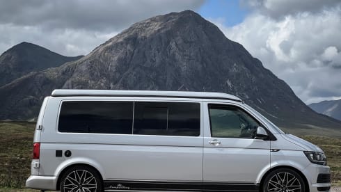 SM Campers – 4 berth VW Camper 2018