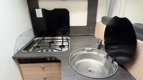 Camper Sunlight T68 4 persons