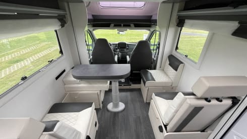 4p Challenger 380