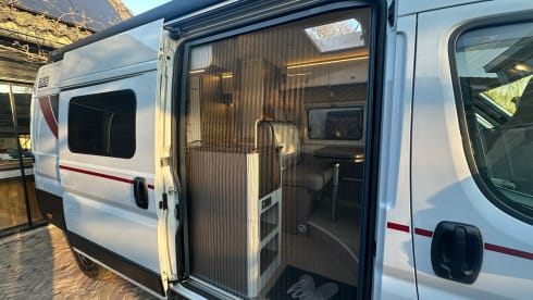 2-person Bürstner bus from 2021