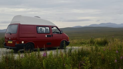 "Thermos" – 2 berth '02 VW T4 - *Insurance included* -  3 miles from INVERNESS AIRPORT 