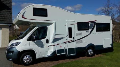 NC500 Highland Tourer – Auto Roller 746 motorhome - ideal for NC500 and Highlands