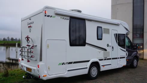 4p Chausson Semi-Integrated 