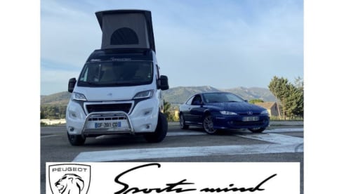 Dreamer – Dreamer D55 UP: pop-up roof, 4 beds, private bathroom and shower!