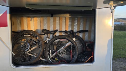 Luke – 2024 Rimor Seal 50 6 fixed berth motorhome