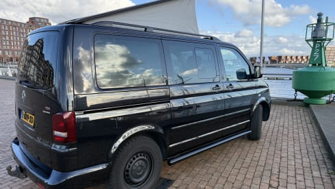 Black Beauty – 2p Volkswagen campervan uit 2007