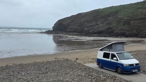 Bluey  – Camper Volkswagen a 4 posti letto del 2012