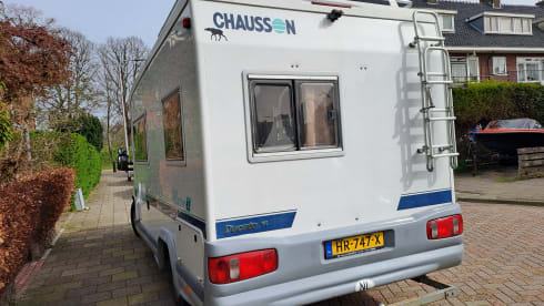 4p Chausson semi-integrated uit 1999