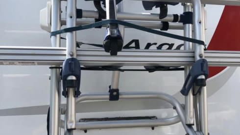 Burstner Argos – Burstner Argos 6-p Alcove + bunk bed incl. complete inventory !!