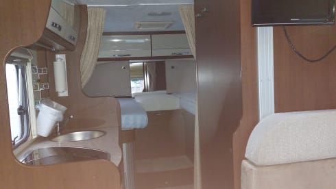 ci elliot 85p – Camper with 2 single beds and air conditioning on the engine and kilometers free
