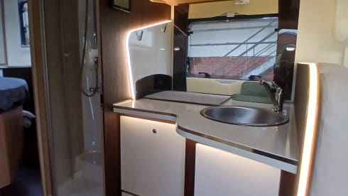 Reis wijzer – McLouis 2023 semi-integrated for 5 persons