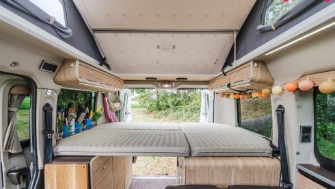 Stoere Duco – Reliable Hymer Sydney urban camper, comfortable, complete inventory