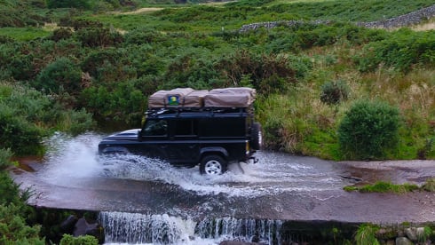 ARMSTRONG – Land Rover Defender 110 with Rooftop Tents & Awning  | Carries 5 & Sleeps 5