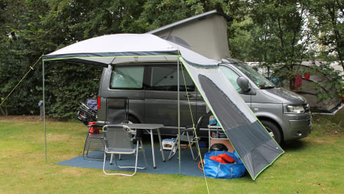 Wonderfully luxurious VW T5 California Beach Automatic