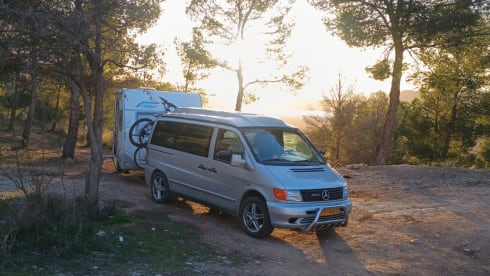4p Mercedes-Benz bus uit 2000