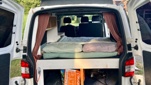4p Volkswagen bus from 2014