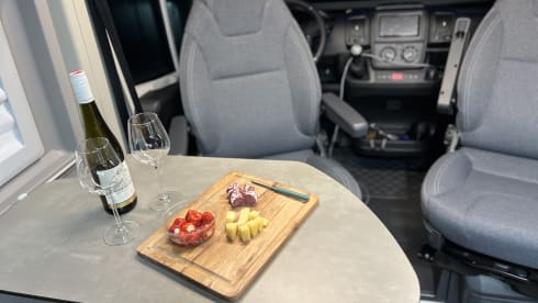 Willy – 4p Citroën bus uit 2024